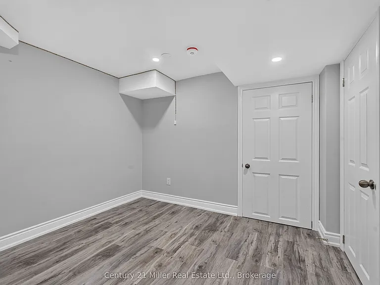 1162 Avondale Dr — Photo 33