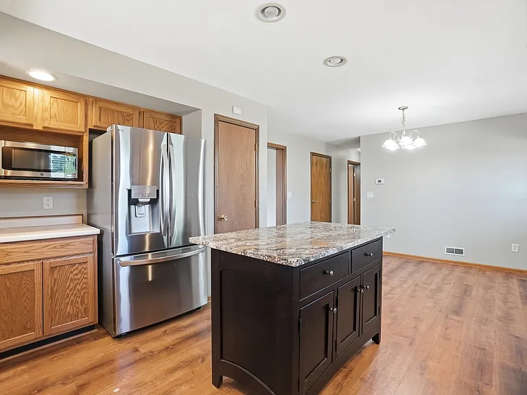 245 Fitchland Dr — Photo 28