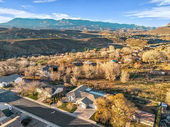 2nd image of 380 W 400 N