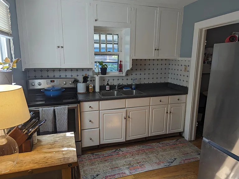 714 E Hampden Ave — Photo 4
