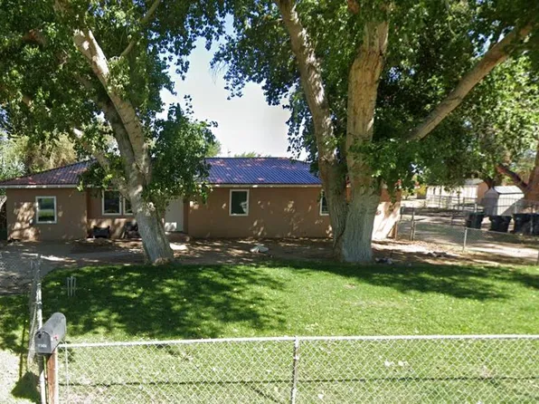 1502 Lakeview Rd SW, Albuquerque, NM 87105