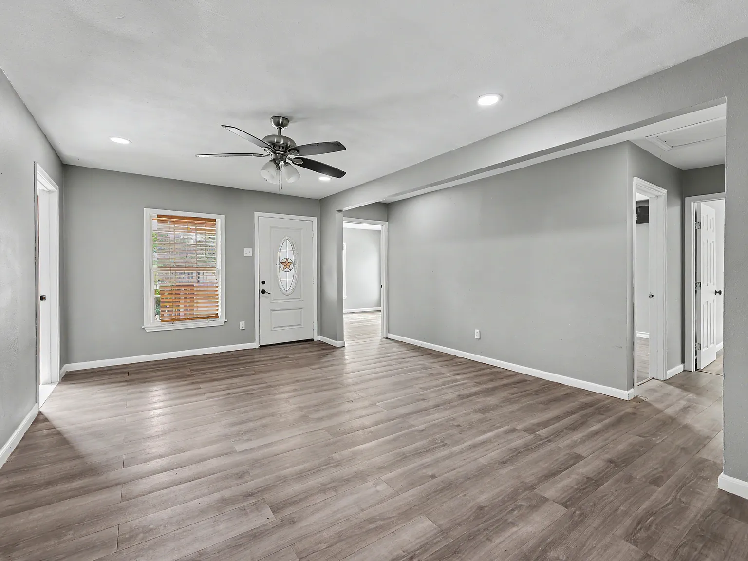 4 bed, 1412 sqft, $2,500 — Photo 4