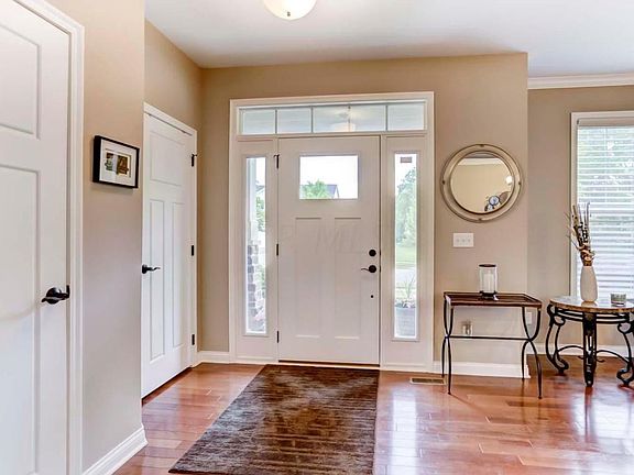 3rd image of 9577 Persimmon Pl