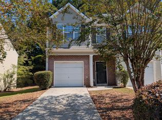 5060 Lincoln Dr, Fairburn, GA 30213
