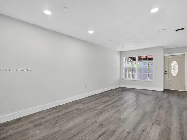 6566 W 2nd Ct, Hialeah, FL 33012