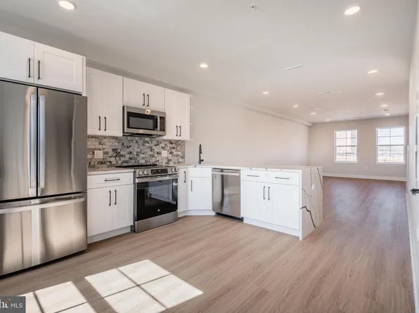 4038-4050 Marilyn Conshohocken Avenue Dr #A56, Philadelphia, PA 19131