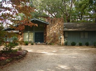 28 Briar Oaks Ln, Branson West, MO 65737