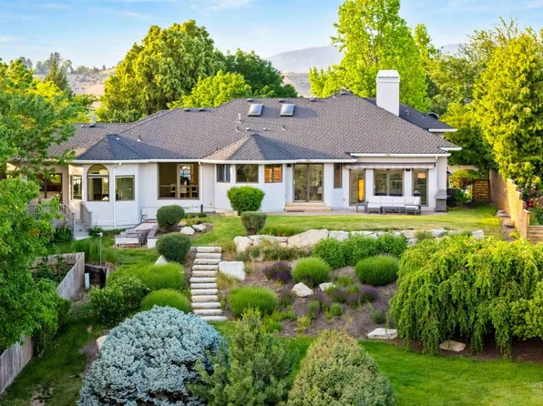 1301 E Candleridge Dr, Boise, ID 83712