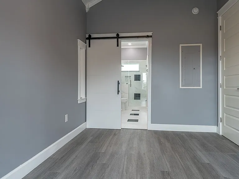 1801 Rosenberg — Photo 21