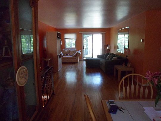 3rd image of 3223 Wilshire Ln