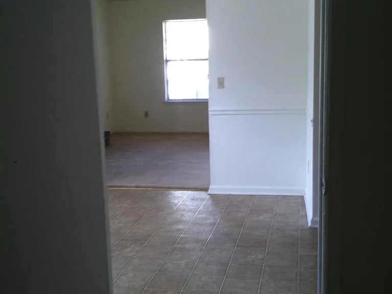 663 Windhaven Dr — Photo 7