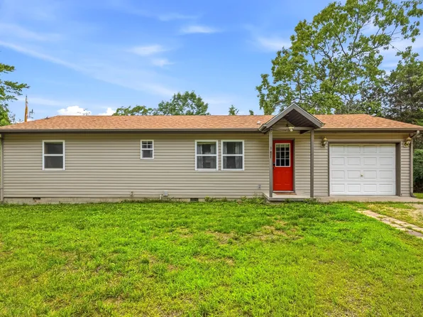 52 Trenidy Lane, Reeds Spring, MO 65737