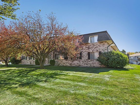 2nd image of 10323 W Whitnall Edge Dr