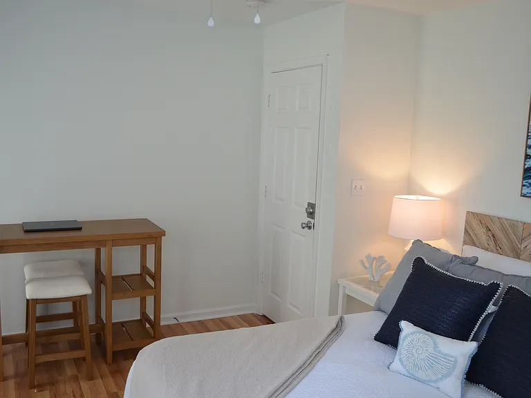 1522 Parks Ave — Photo 35