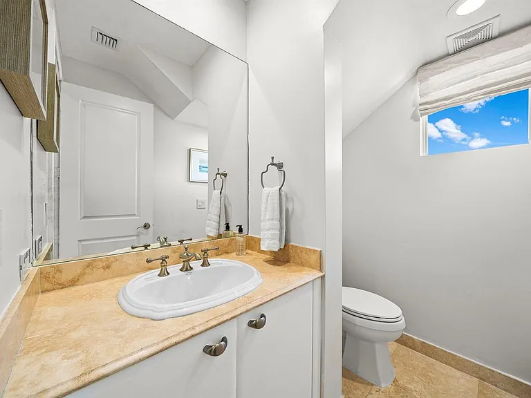 514 N Birch Rd — Photo 19