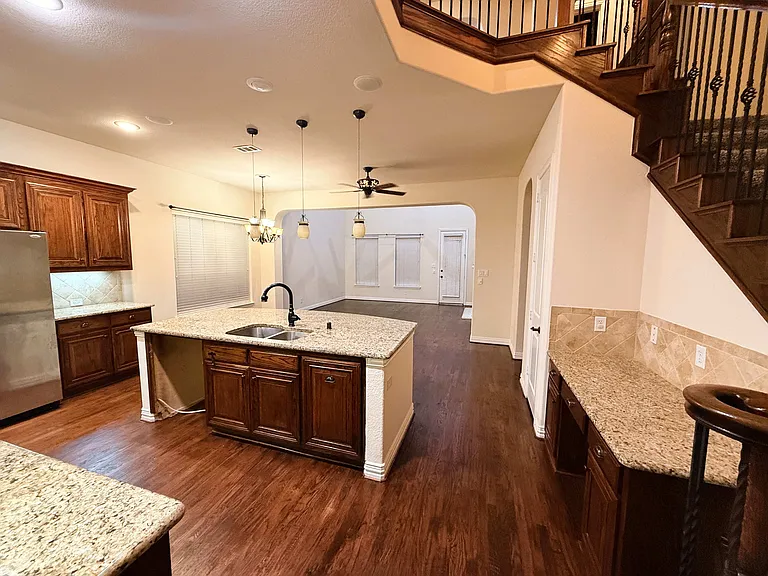 2215 Longview Rd — Photo 10