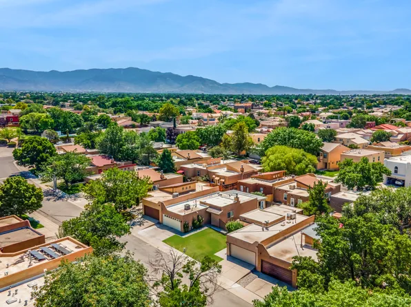 7220 Chickadee Ln NE, Albuquerque, NM 87109