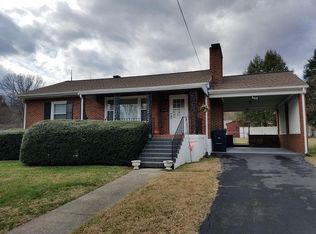 2012 Meadowbrook Rd NW, Roanoke, VA 24017