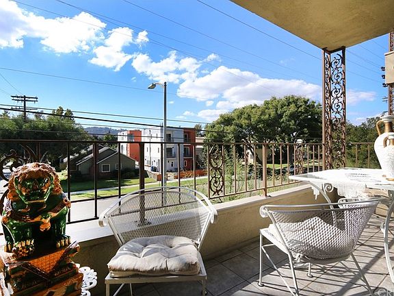 2nd image of 10707 Camarillo St APT 216