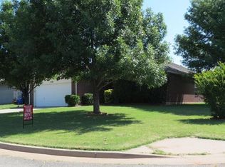 17300 Crab Apple Pl, Edmond, OK 73012