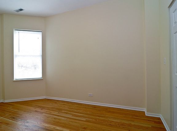 5th image of 2107 N Sawyer Ave #2