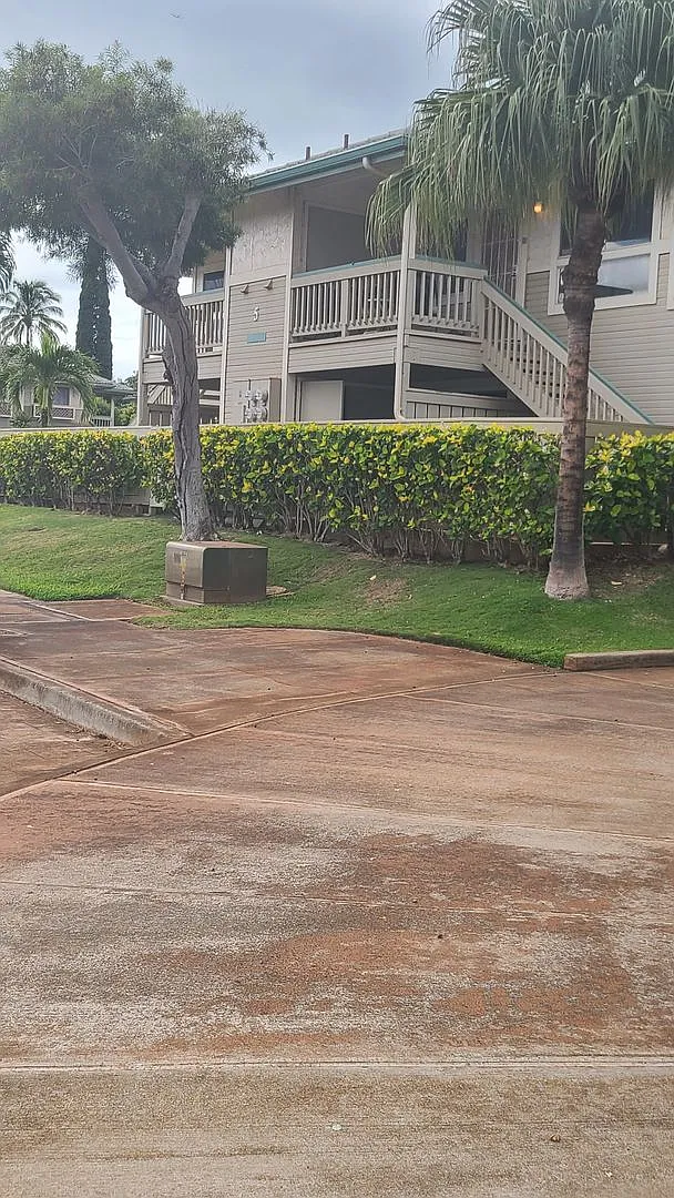 Malanai Iki Townhomes 2/1/2 with double lanais — Photo 3