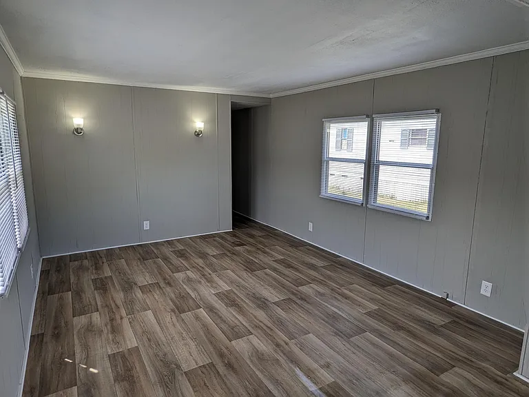 154 Callaway Ln — Photo 13