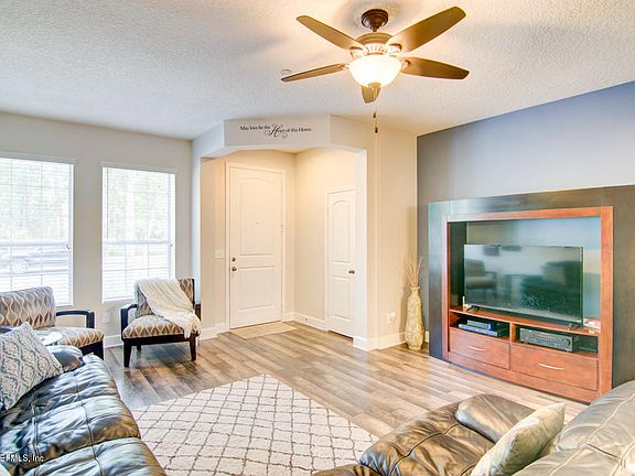 5th image of 6275 Eclipse Cir