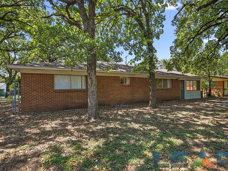 1917 Jacqueline Dr — Photo 23