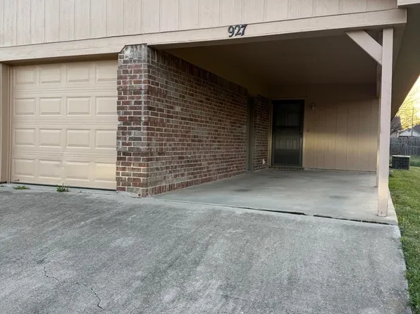 927 Terry Trl, Weatherford, TX 76086