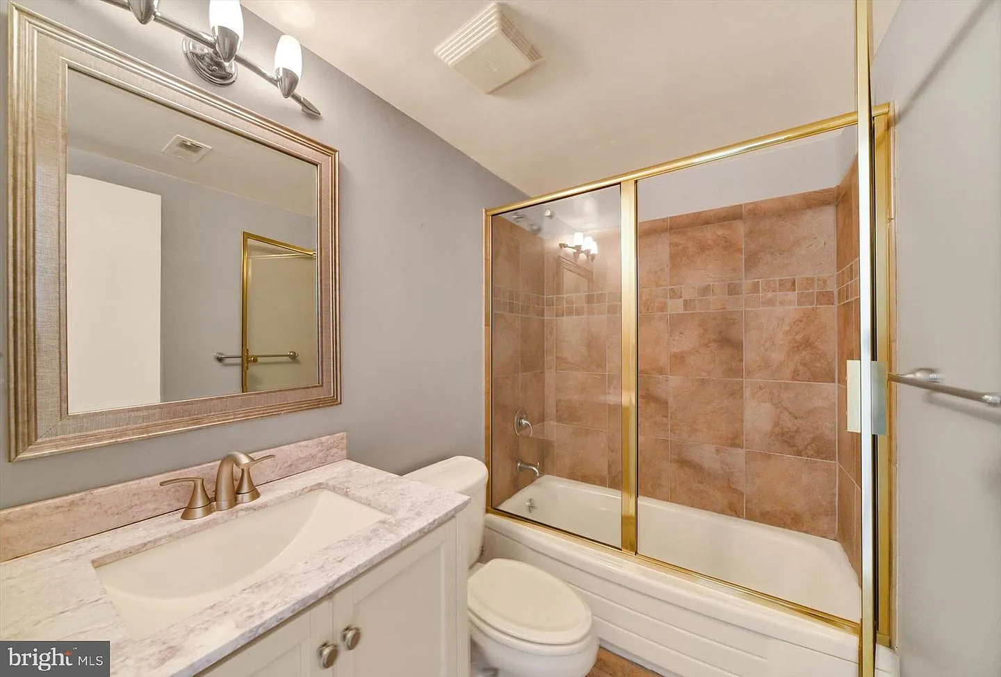 2 bed, 1157 sqft, $2,250 — Photo 2