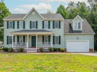 21101 Baileys Grove Dr, South Chesterfield, VA 23803