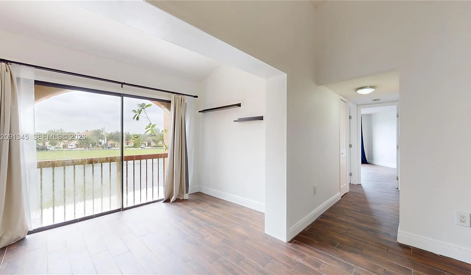 West Fontaine Condo — Photo 3