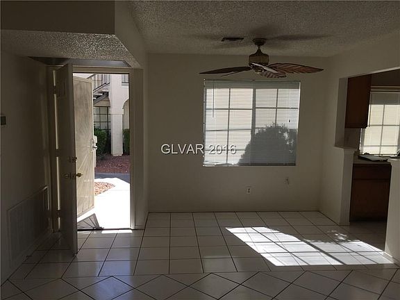 5th image of 4818 Nara Vista Way Unit 101