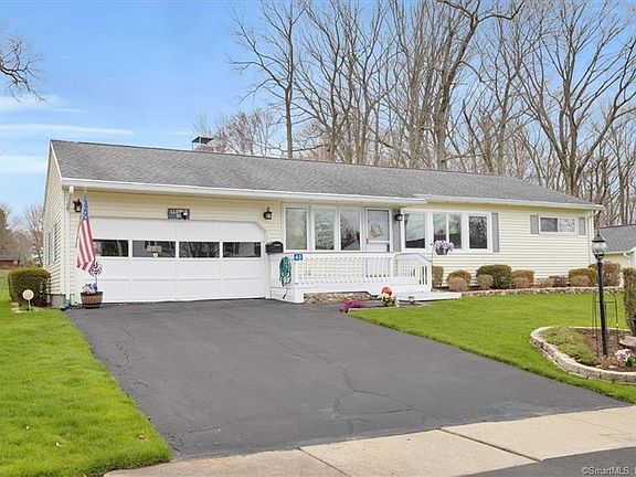 2nd image of 65 Mallard Dr