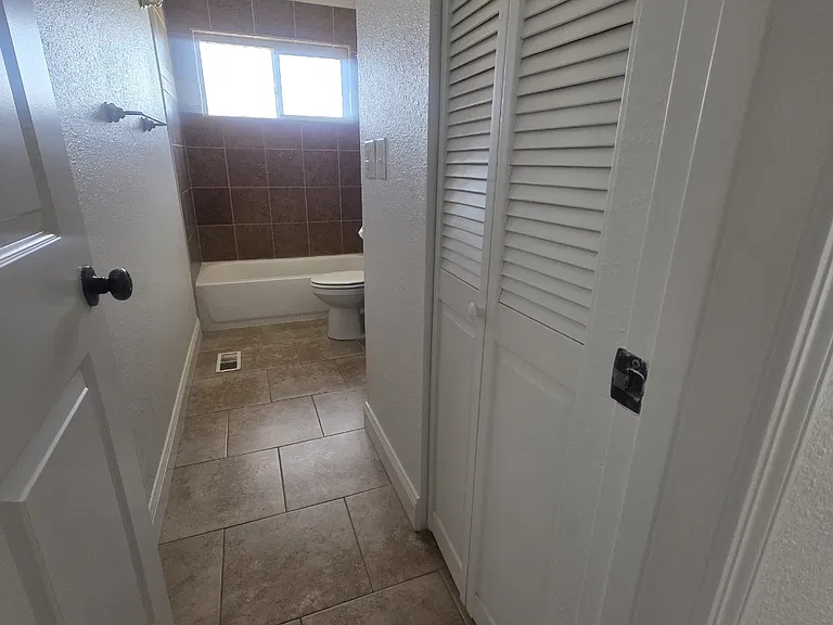 1014 De La Vista Pl — Photo 15