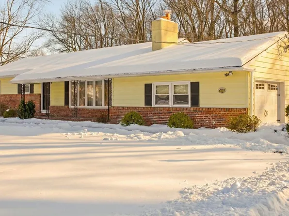 62 Tindall Rd, Robbinsville, NJ 08691