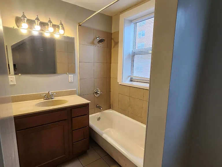 3640 N Meridian St — Photo 14