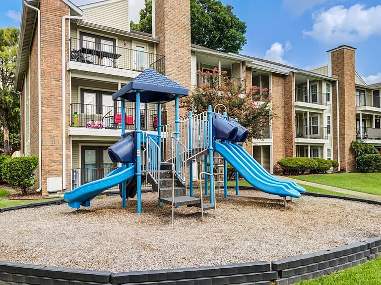 Peppertree Apartment Homes — Photo 14