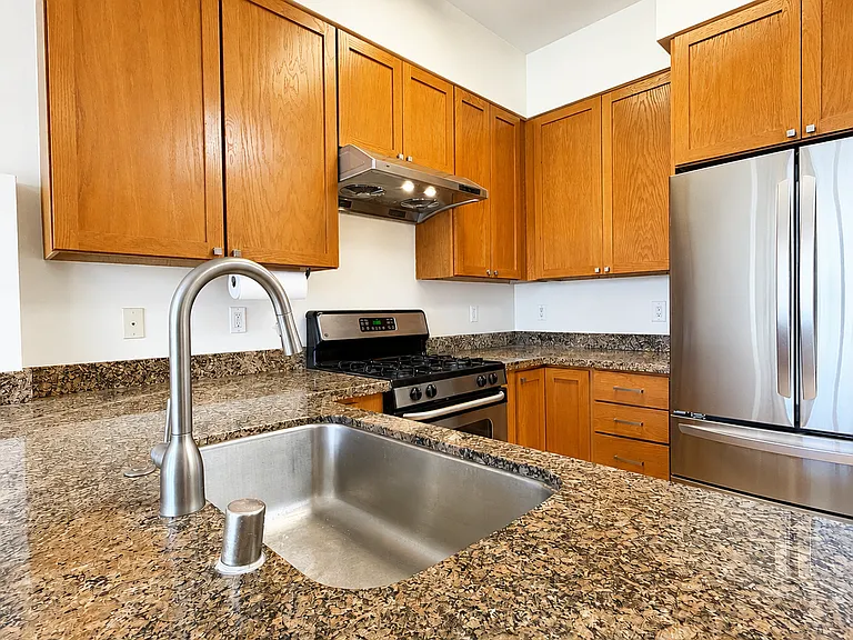1020 Jackson St #606 — Photo 10