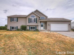 2160 Antler Ct NE, Cedar Springs, MI 49319