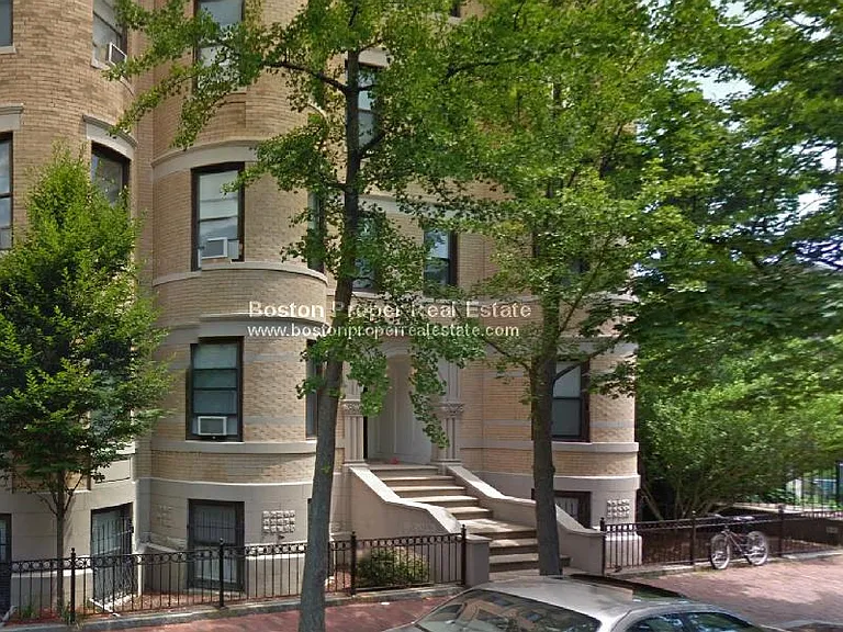 12-14 Blackwood St — Photo 3