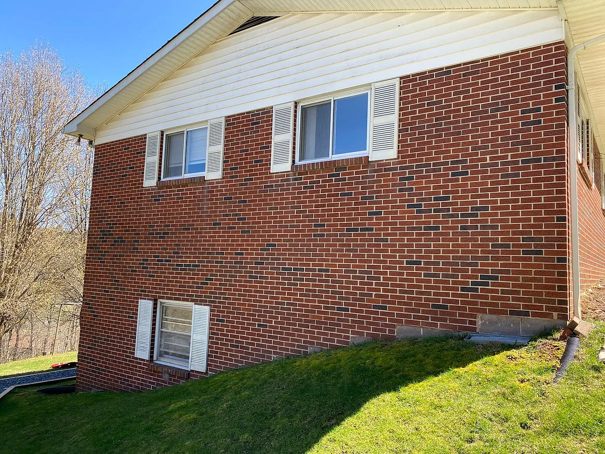 Building Photo - 312 Clint Norris Rd