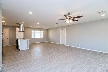 4th image of 25117 N 86th St