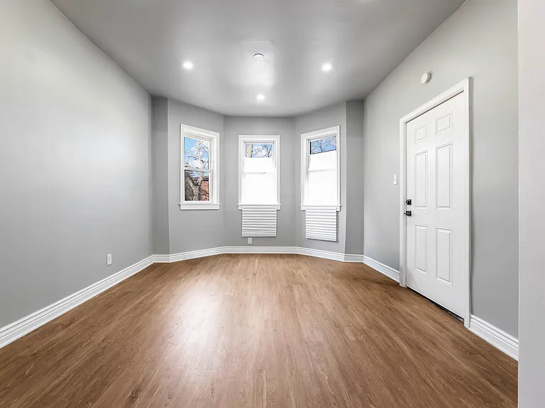 7917 S Ellis Ave #1 — Photo 13
