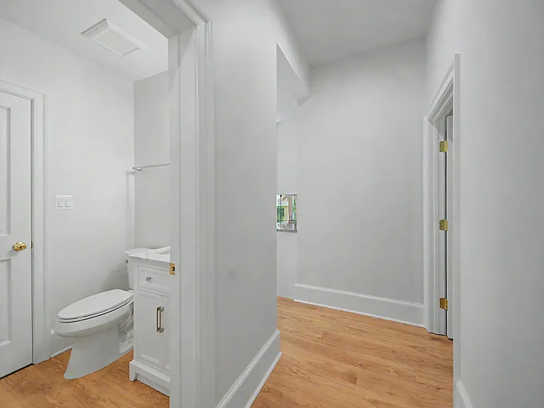 10205 Sorrel Ave — Photo 13