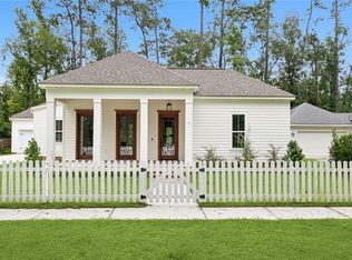 300 Menetre Dr, Covington, LA 70433