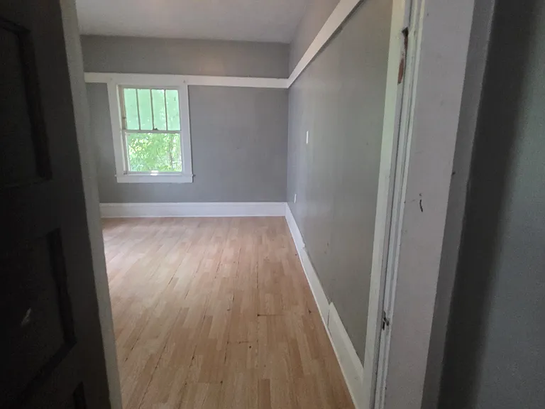 1303 E Hickory St — Photo 27