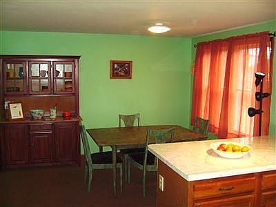 3rd image of 823 Highridge Ave