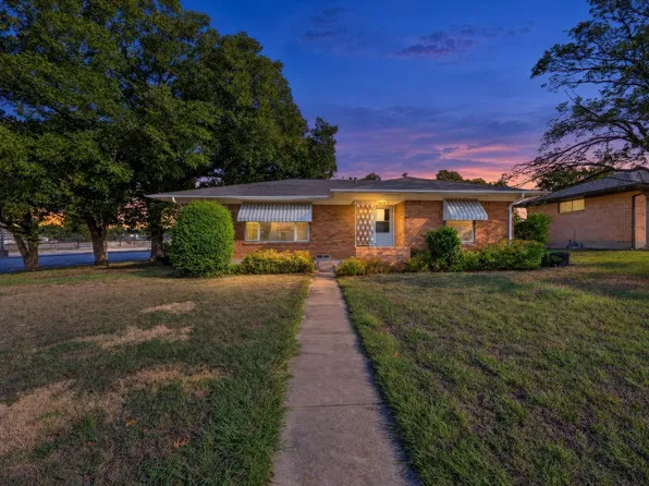 301 Hillcrest Ave, Richardson, TX 75081